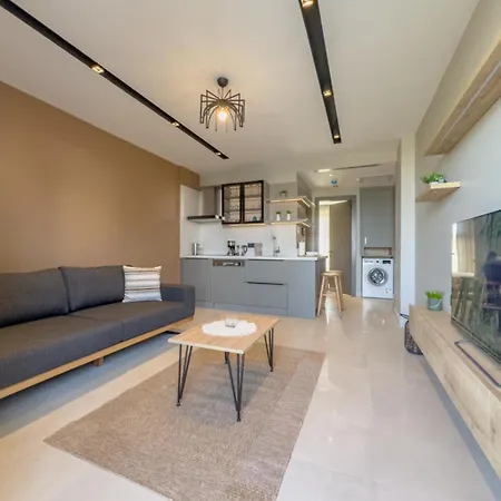 Bright 1-br Close To The Sea With Pool Access F-4 38 *
